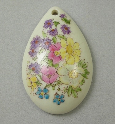 ChintzFloral Pendant