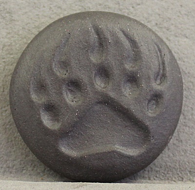 Sm Bear Paw Button - Back Stoneare - 2